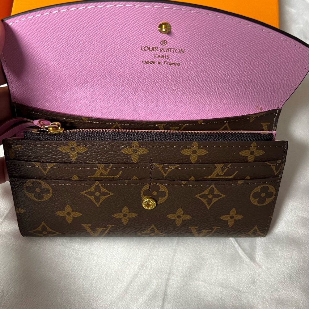 Pink monogram wallet - Picture 4 of 5